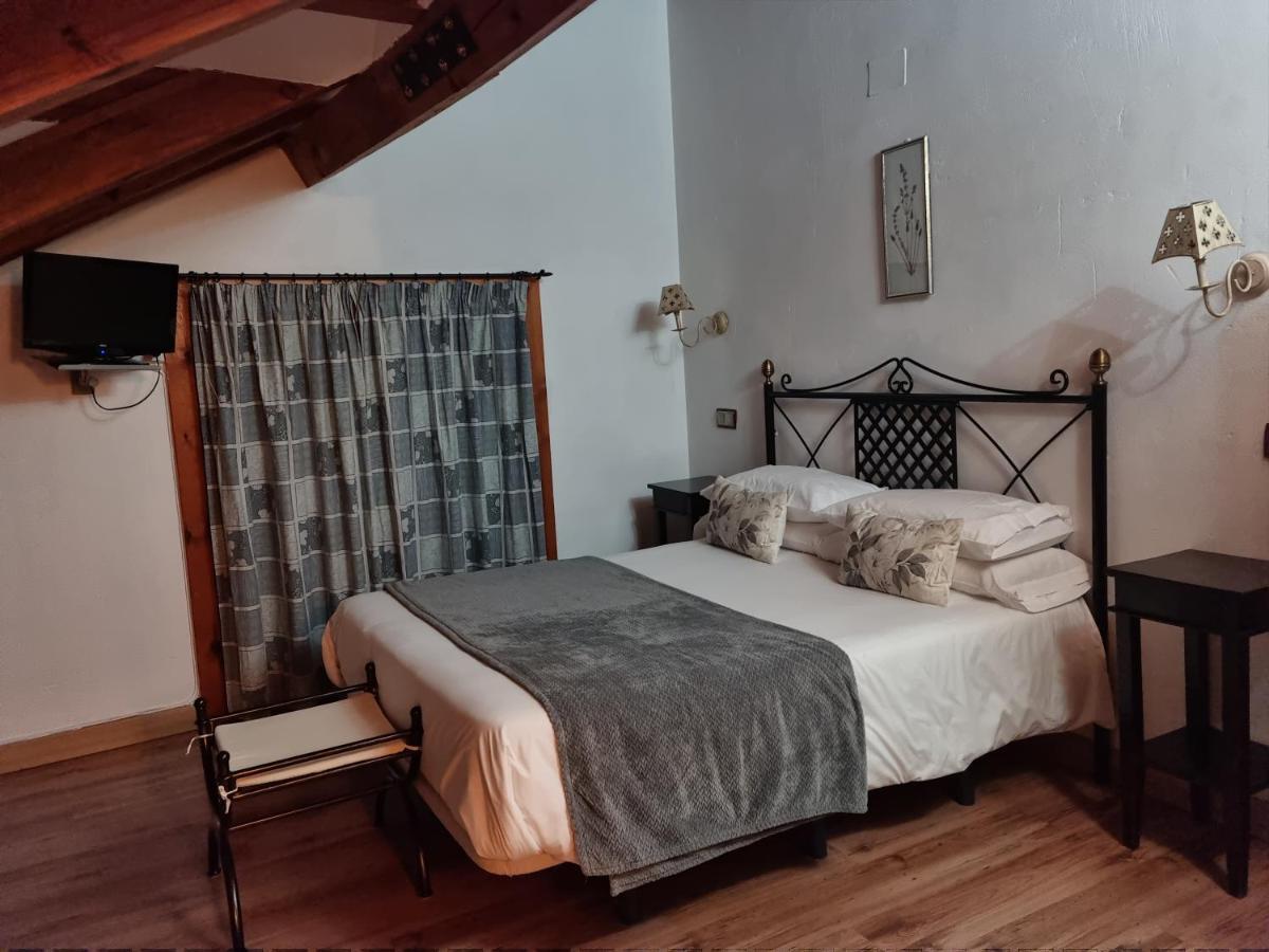 Puerta Al Duraton Bed & Breakfast Sebúlcor Екстериор снимка